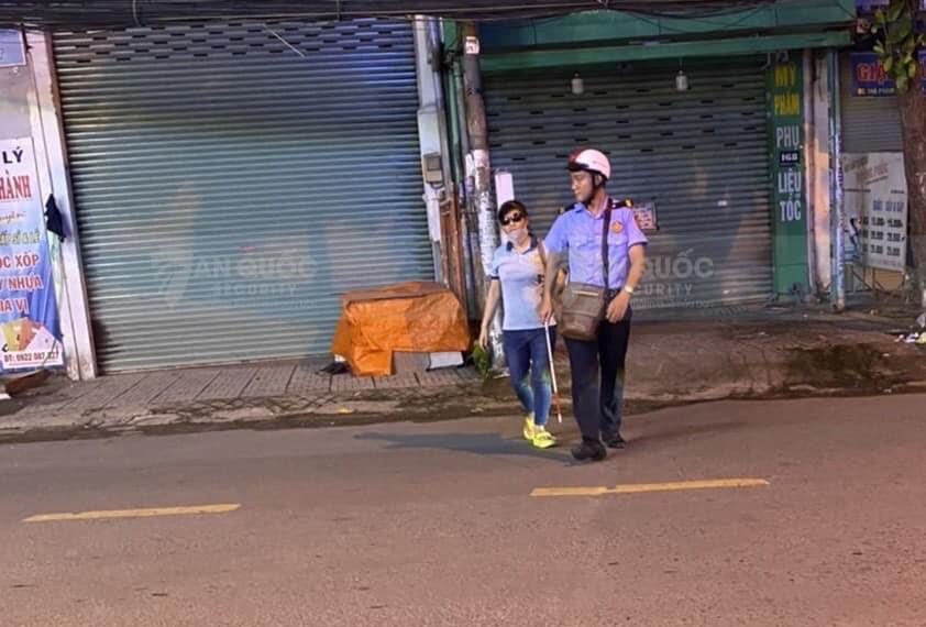 Đong Đầy Tình Thương, Soi Sáng Hạnh Phúc